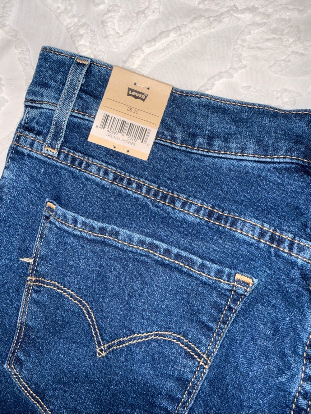 NWT 314 Levi’s Shaping Straight Classic High-Rise Straight Leg Jeans in Med Blue - Picture 9 of 11